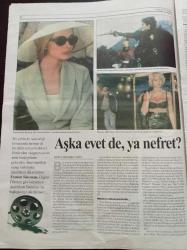 Cumhuriyet Dergi Gazetesi - 29 Eylül 1996 - Sayı 549 - Tanrıçalara Ne Olacak - Çatalhöyük - Anaerkil Yapı - Fransız Sineması - Aşka Evet De Ya Nefret- Giysinin Altında Çırılçıplak - Ressam Gülgün Haksal Ve Selva Genç Fotoğrafı
