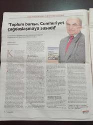 Cumhuriyet Kitap Gazetesi - 30 Mayıs 2019 - Sayı 1528 - Nazım Hikmet ve Orhan Kemal Fotoğrafı - Haluk Oral'dan Nazım Hikmet Yolculuğu - Yakup Kepenek'ten Türkiye'nin Değişimi - Merve Yakut'dan Godard Makinesi