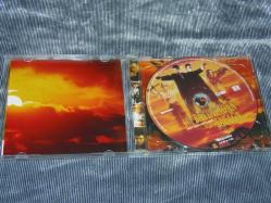 GÜN BATIMINDAN ŞAFAĞA-FROM DUSK TILL DAWN..SIFIR AYARINDA TEMİZ PROBLEMSİZ VCD FİLMDİR.