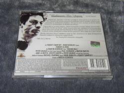 KIZGIN BOĞA-RAGING BULL-ROBERT DE NIRO..SIFIR AYARINDA TEMİZ PROBLEMSİZ VCD FİLMDİR.