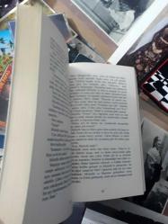 v17 tanışma - deniz yavaşoğulları (vampir michelle'in istanbul macerası)