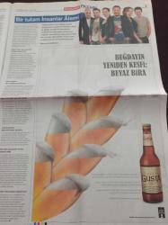 Cumhuriyet Pazar Gazetesi - 3 Haziran 2012 - Sayı 1367 - Sulukule Tatsız -Angelina Jolie ve Brad Pitt Fotoğrafı - Jennifer Lopez - Marilyn Monroe - Siyasi Porno- Sporcu Aktör Murat Tavman