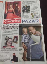 Cumhuriyet Pazar Gazetesi - 6 Nisan 2014 - Sayı 1463 - Alaçatı Ot Festivali -Uğur Yücel'le Çalışmak Bir Şans - İçeriden Bir Tanıklık Büşra Ersanlı- Tribün Modası - İspanya'nın Ünlü Divası Paloma San Basilio - İnternetin Karanlık Yüzü