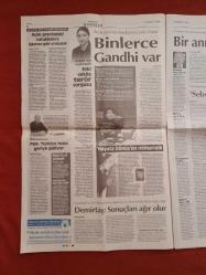 Cumhuriyet Gazetesi 16 Kasım 2012 Yeşil Uğur Mumcu'nun Evine Neden Geldi,Sehven'de Yılan Hikâyesi,Binlerce Gandhi'yiz,Tarzanca Planlama,AKP'nin Oyları Düşüşte,Avcı'nın Yaman Çelişkisi,Fenerbahçe'de Kocaman Sitem,Şike Davasında Flaş Karar,Recep Niyaz'la Altı Yıl Daha,Fenerbahçe Son Anda Yıkıldı