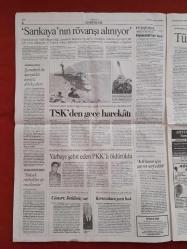 Cumhuriyet Gazetesi 22 Haziran 2006 YAŞ Öncesinde Yıpratma Çabası,Baraj Değil Barikat,Harley'ciler Cunda'da,Mezarda Emeklilik Yargıda,İrticacı Terör Tartışması,Sivas Katliamına Mitingli Protesto,Ankara'ya Yatmaya Gelmedim İkinci Turu Düşündüler,Garda Kanlı Olay,İtalya'da Karar Günü,FIFA'nın Esrarlı Dünyası