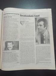 Cumhuriyet Kitap Gazetesi - 20 Nisan 1990 - Sayı 11- Başkanlığa Soyunan Romancı Mario Vargas Llosa Fotoğrafı - Bodrum'da Bir Amerikalı Yazar Mary Lee Settle - Rodin'in Sevgilisi Kadın Heykeltıraş Camille Claudel - Samim Kocagöz