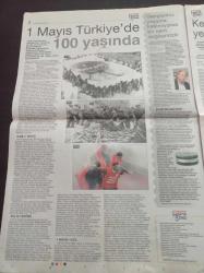 Cumhuriyet Haftasonu Gazetesi - 25 Nisan 2009 - Sayı 152 -  Manga Müzik Grubu - Oyuncu Tayanç Ayaydın Fotoğrafı -İnsanı Yutan Şehir - 100 Yıllık İşçi Bayramı - Açın Atatürk Kültür Merkezi'nin Kapılarını - Miss Turkey