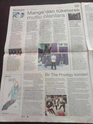 Cumhuriyet Haftasonu Gazetesi - 25 Nisan 2009 - Sayı 152 -  Manga Müzik Grubu - Oyuncu Tayanç Ayaydın Fotoğrafı -İnsanı Yutan Şehir - 100 Yıllık İşçi Bayramı - Açın Atatürk Kültür Merkezi'nin Kapılarını - Miss Turkey