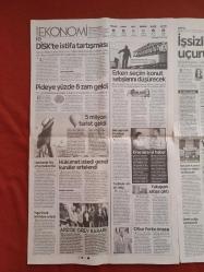 Cumhuriyet Gazetesi 28 Nisan 2018 Apoletli Ziyaret,AİHM Kritik Rol Oynayacak,Güney ve Kuzey Kore Liderleri Barış İçin Buluştu,Oy İsteyen AKP'lilere Demirtaş'ı Hatırlatın,İyi Parti Düğümü,İsrail Ateşi Yine Can Aldı,Dünya Konuşuyor,Gurur Duyuyorum,Galatasaray'a Özel Prim,İspanya'dan Uşak'a Geçtiler