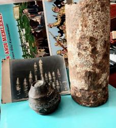 Antika - Birinci Dünya Savaşı, Çanakkale Osmanlıca Yazılı Top Mermisi Kovan Tapası ve Boş Top Mermi Kovanı(foto hariç) - kitantik - kitaLog