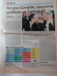 Cumhuriyet Strateji Gazetesi - 23 Ağustos 2004 - Sayı 8 - Vladimir Putin Fotoğrafı - Rusya'nın Dış Politikası Ve Küresel Çabaları - Birleşmiş Milletler'de Rusya Batı Çekişmesi -- Avrupa Güvenlik Savunma Politikası Ve Türkiye
