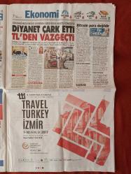 Sözcü Gazetesi 3 Aralık 2017 Yine Kandırıldılar Yine Yanıldılar, Türkiye'nin Hayati Çıkarları Suriye'yle Acilen Barışmasını Gerektiriyor,Diyanet Çark Etti TL'den Vazgeçti,Teknik Nakavt, Güneş:Bu Oyunu Anlatamam, Tudor:Bu Oyunu Anlatamam,Vural: En İyi Savunma Hucümdur
