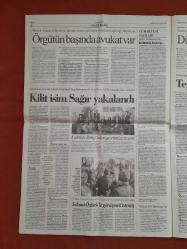 Cumhuriyet Gazetesi 20 Mayıs 2006 Zeki Sezer-Tepkiye Asker Desteği,19 Mayıs Coşkusu,Erdoğan'dan Ağır Suçlama,Ecevit İçin Kritik Süre, Protestolar Hükümeti Böldü,Suçluların Telaşı İçinde,Kilit İsim Sağır Yakalandı,Dinci Basin Yine Çarpıtıyor,Başkanlık Ateş Pahası,Canaydın: Para Her Şey Değil,Beşiktaş'ta Kontenjan Sıkıntısı,Sharapova Gelmiyor,Alanya'da Plaj Voleybolu Coşkusu