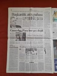 Cumhuriyet Gazetesi 20 Mayıs 2006 Zeki Sezer-Tepkiye Asker Desteği,19 Mayıs Coşkusu,Erdoğan'dan Ağır Suçlama,Ecevit İçin Kritik Süre, Protestolar Hükümeti Böldü,Suçluların Telaşı İçinde,Kilit İsim Sağır Yakalandı,Dinci Basin Yine Çarpıtıyor,Başkanlık Ateş Pahası,Canaydın: Para Her Şey Değil,Beşiktaş'ta Kontenjan Sıkıntısı,Sharapova Gelmiyor,Alanya'da Plaj Voleybolu Coşkusu