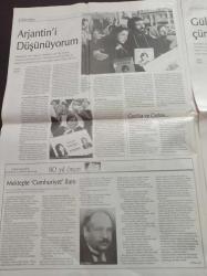 Cumhuriyet Pazar Gazetesi - 13 Haziran 2004 - Sayı 951  - Şenay Akay -Azra Akın Fotoğrafı - Ferhan Şensoy - Şans Kapıyı Kırınca - İki Film Troya Troya'ya Karşı - En Zengin Aktivist - Anita Roddick