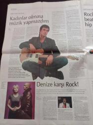 Cumhuriyet Pazar Gazetesi - 13 Haziran 2004 - Sayı 951  - Şenay Akay -Azra Akın Fotoğrafı - Ferhan Şensoy - Şans Kapıyı Kırınca - İki Film Troya Troya'ya Karşı - En Zengin Aktivist - Anita Roddick