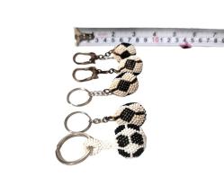 Eski Cam Boncuk Anahtarlık - Siyah Beyaz Top Beşiktaş Anahtarlık 2 Adet Gönderilecek