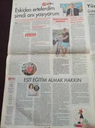 Cumhuriyet Cumartesi Gazetesi - 28 Kasım 2020 - Sayı 11 - Eleştirmenler Senaristler Oyuncular Ekran Yüzleri Seçti Her Bünyeye Dizi - Bir Başkadır Dizisi - Cansu Dere Fotoğrafı - İlk Görüşte Aşk - TÜRKONFED Başkanı Orhan Turan - Foça