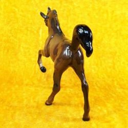 VINTAGE ROYAL DOULTON MADE IN ENGLAND DORU AT PORSELEN BİBLO , HÂLİYLE