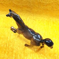 VINTAGE ROYAL DOULTON MADE IN ENGLAND DORU AT PORSELEN BİBLO , HÂLİYLE