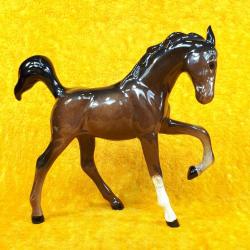 VINTAGE ROYAL DOULTON MADE IN ENGLAND DORU AT PORSELEN BİBLO , HÂLİYLE