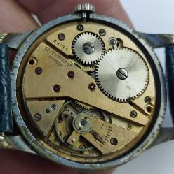 İSVİÇRE ARMIDA MARKA ORİJİNAL AKTİF KURMALI SANDIK MALI SARI AKSAMLAR ALTIN KAPLAMA SÜPER KOL SAATİ 1A1BB1R