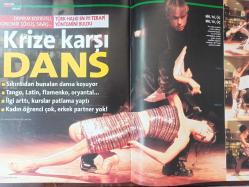 Tempo Dergisi - 1-7 Kasım 2001- Lale Mansur'un Gizli Bahçesi- Aşkın Yolu Burundan geçer- Bodrum'da Kriz keyfi- Deniz Akkaya- Ali Kırca- Külkedisi Kiki'nin komik masalı- Çeteler, yarışlar ve kızlar- New York'tan Bağdat'a uzanan yolculuk- Krize karşı dans- Mutlu seks reçetesi- Ölüm Tezgâhı-