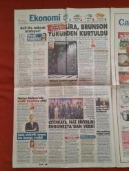 Sözcü Gazetesi 13 Ekim 2018 PKK'lı FETÖ'cü Casus Denilen Brunson Uçtu,Nerede Kaldı Tasarruf,Firari Zekeriya Öz'le İlgili İddianamelerdeki 6 Delil,Fenerbahçe Farka Koştu,Bolt'tan İlk Maçta Duble,Derdimiz Gol,Yönetim Tatmin Olmadı,Çok Düşmanınız Var,Gençler Nerede?,Orman'ın Rotası TFF,Volkan Demirel Ne Demişti?