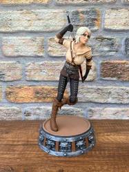 Ciri The Witcher - 25 cm
