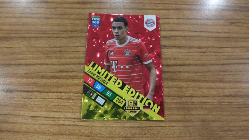 Antika - Panini 365 FIFA 2022-23. Adrenalyn XL Jamal Musiala FC Bayern  Mnchen Limited Edition Kart -