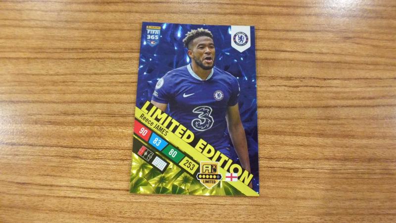 Panini 365 FIFA 2022-23. Adrenalyn XL Reece James Chelsea FC