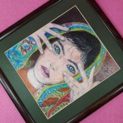 VINTAGE İMZALI ÇERÇEVELİ YÖRÜK KIZI PASTEL BOYA RESİM