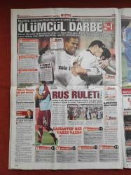 Sözcü Gazetesi 27 Ocak 2011 Laik Kitle İçin Dekolte İlanı,AKP Kitlesi İçin Kapalı İlan,Amerikan Yalakalığı,Ekonomi Süper Diyen Gazeteler İşçi Atıyor,Cem Yılmaz Bülent Arınç'ı Diline Doladı,İki Yakışıklı Oyuncu Görünmez Kaza Kurbanı Oldu,Tolgahan Sayışman,Kıvanç Tatlıtuğ,Fahriye Evcen,Nurgül Yeşilçay,Ölümcül Darbe,Rus Ruleti,Gaziantep BŞB Tarih Yazdı,Volkan Patlayacak,Niang Şoku,Fener'e Çiçekli Baklavalı Moral,Baros:Riske Girmem