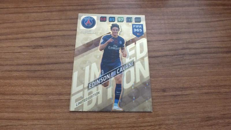 Antika - Panini 365 FIFA 2017-18. Adrenalyn XL Edinson Cavani Paris  Saint-Germain Limited Edition Kart -