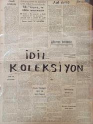 Orijinal Ulus Gazetesi - Newspaper - 22 Sonteşrin 1938 - 22 Kasım 1938 - 22 November 1938 - Büyük Türk milletine İsmet İnönü'nün beyannamesi - Eşsiz Kahraman Atatürk vatan sana Minnettardır - Milli cenaze alayı büyük ölü dün büyük törenle 80 askerin çektiği top arabası üzerinde bütün bir milletin göz yaşları arasında Etnografya müzesine götürüldü - Kemal Zeki Gencosman - Budapeşte Atatürk için yas tutuyor - Ebedî Atatürk - Fahri Ecevit - Samih Tiryakioğlu - Ekselans Metaksas'ın Atatürk için büyük teessürü - Ebedî şef ebediyete giderken - İsmet İnönü - Celâl Bayar - Abdülhalik Renda - İngiliz Mareşalı Bird Wood - General Meteksas - Büyük ölü dün büyük törenle Etnografya müzesine götürüldü - İngiliz mareşalının asil bir jesti - Sabahattin Sönmez - Resmi İlanlar -