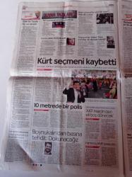 Cumhuriyet Gazetesi - 30 Ekim 2015 - Osmanlı Değil Fener Alayı - Sultan Özentileri - Trabzonspor Başkanı İbrahim Hacıosmanoğlu Hakemi Statta Rehin Aldı - Ahmet Davutoğlu'na Diyarbakır Şoku - 29 Ekim Cumhuriyet Bayramı