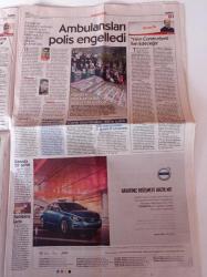 Cumhuriyet Gazetesi - 30 Ekim 2015 - Osmanlı Değil Fener Alayı - Sultan Özentileri - Trabzonspor Başkanı İbrahim Hacıosmanoğlu Hakemi Statta Rehin Aldı - Ahmet Davutoğlu'na Diyarbakır Şoku - 29 Ekim Cumhuriyet Bayramı