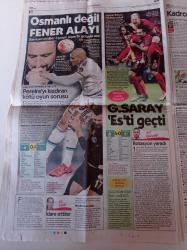 Cumhuriyet Gazetesi - 30 Ekim 2015 - Osmanlı Değil Fener Alayı - Sultan Özentileri - Trabzonspor Başkanı İbrahim Hacıosmanoğlu Hakemi Statta Rehin Aldı - Ahmet Davutoğlu'na Diyarbakır Şoku - 29 Ekim Cumhuriyet Bayramı