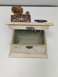 Eskilerden Tümüyle El Yapımı Laternalı Müzikli Kutu