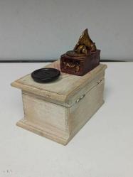Eskilerden Tümüyle El Yapımı Laternalı Müzikli Kutu