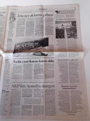 Cumhuriyet Gazetesi - 2 Ekim 2006- Cumhurbaşkanı Ahmet Necdet Sezer'den Recep Tayyip Erdoğan'a Yanıt - AKP'den Ayasofya Önergesi - Gazze'de İç Çatışma - Avusturya Seçimi Sol Partinin - Galatasaray - Fenerbahçe - Beşiktaş