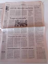 Cumhuriyet Gazetesi - 13 Kasım 2009 - Fenerbahçe'de Roberto Carlos Düğümü - Telekomünikasyon İletişim Başkanı Dinleyemedik - Telekulak Depremi - Dünyanın En Güçlüleri- Rusya Fin Ortaklığı