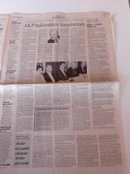Cumhuriyet Gazetesi - 13 Kasım 2009 - Fenerbahçe'de Roberto Carlos Düğümü - Telekomünikasyon İletişim Başkanı Dinleyemedik - Telekulak Depremi - Dünyanın En Güçlüleri- Rusya Fin Ortaklığı