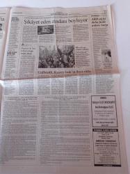 Cumhuriyet Gazetesi - 13 Kasım 2009 - Fenerbahçe'de Roberto Carlos Düğümü - Telekomünikasyon İletişim Başkanı Dinleyemedik - Telekulak Depremi - Dünyanın En Güçlüleri- Rusya Fin Ortaklığı