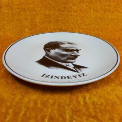 GÜRAL PORSELEN ATATÜRK İZİNDEYİZ SİYAH BEYAZ RESİMLİ PORSELEN TABAK