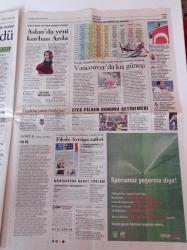 Cumhuriyet Gazetesi - 12 Şubat 2010 - Galatasaray'da Yeni Kurban Arda Turan - Tekel İşçilerinin Direnişi - İran'da İslam Devriminin Yıldönümünde Gösteriler - Münevver Karabulut Davası Gergin Başladı - Orgeneral İlker Başbuğ'dan Denizcilere Moral - Kanser Aşısında Umut - Uğur Şahin - Özlem Türeci