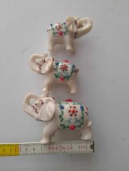 DEKORATİF ÜÇLÜ FİL AİLESİ BİBLO POLYESTER 6 CM