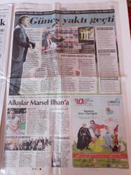 Cumhuriyet Gazetesi - 26 Mayıs 2011 - Fransa Açık'ta Tarih Yazan Tenisçimiz Marsel İlhan - Şenol Güneş - Kayıp Hazineyi Uydu Buldu - Pembe Salyangozlar - Yerebatan Da Neruda Şiirleri - Obama Erdoğan İttifakı - Alkol Yasağını Durdurma - Seçim Araştırması