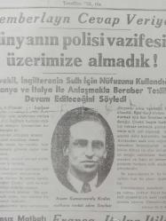 Tek yaprak gazete boyutunda Tıpkı Basım fotokopi-- Tan Gazetesi - Newspaper - 10 İkinciteşrin 1938 - 10 Kasım 1938 - 10 November 1938 - Atatürk'ün Sıhhi Vaziyetleri - Dünü yorgun ve dalgın geçiren Aziz Başbuğumuzun Umumî Ahvali Vahamete doğru gitmektedir - Rejimin Gizli Düşmanı - Çemberlayn cevap vermiyor Dünyanın polisi vazifesini üzerimize almadık - Başvekil dün geldi - Celâl Bayar Haydarpaşadan doğruca Dolmabahçeye gitti - İngiltere, Filistinin taksiminden vazgeçti - Fransız matbuatı ateş püskürüyor - Fransa - İtalya İtilafı Müşküllere uğruyor -