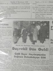 Tek yaprak gazete boyutunda Tıpkı Basım fotokopi-- Tan Gazetesi - Newspaper - 10 İkinciteşrin 1938 - 10 Kasım 1938 - 10 November 1938 - Atatürk'ün Sıhhi Vaziyetleri - Dünü yorgun ve dalgın geçiren Aziz Başbuğumuzun Umumî Ahvali Vahamete doğru gitmektedir - Rejimin Gizli Düşmanı - Çemberlayn cevap vermiyor Dünyanın polisi vazifesini üzerimize almadık - Başvekil dün geldi - Celâl Bayar Haydarpaşadan doğruca Dolmabahçeye gitti - İngiltere, Filistinin taksiminden vazgeçti - Fransız matbuatı ateş püskürüyor - Fransa - İtalya İtilafı Müşküllere uğruyor -